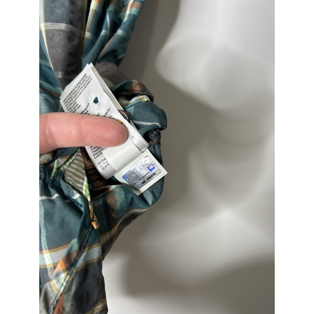 The North Face Men Size L Plaid Short Sleeve Button Front Nylon Polyester Shirt - Picture 7 of 8